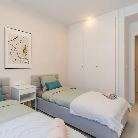 Modern Ii With Sea View And Terrace Ii 아파트 에스테포나