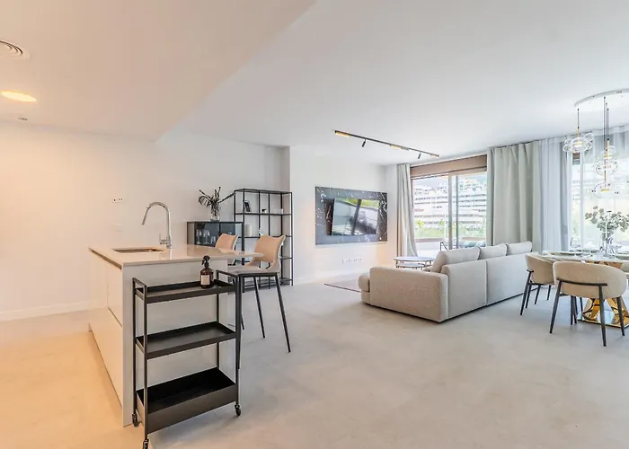 Modern Ii With Sea View And Terrace Ii * אסטפונה